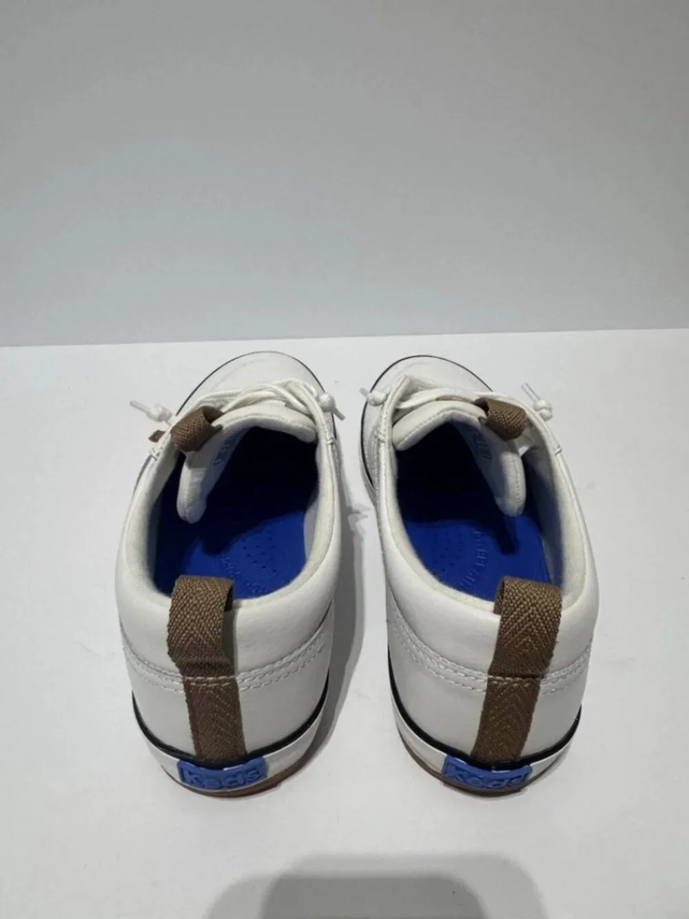 Keds Womens Center III Slip On Leather Sneakers White Size 9W